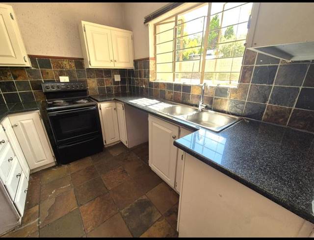 3 BEDROOM PROPERTY TO RENT IN WELTEVREDEN PARK